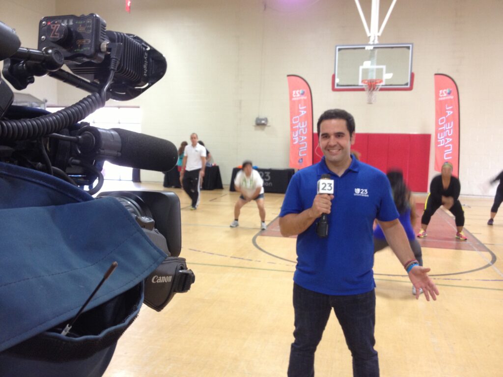 Albert en Univision Dallas